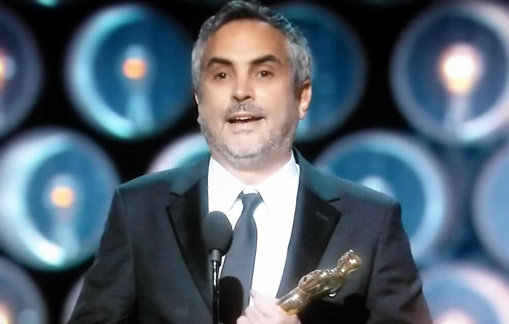 Alfonso Cuarón wins Oscar for Best Director 2014 Academy Awards
